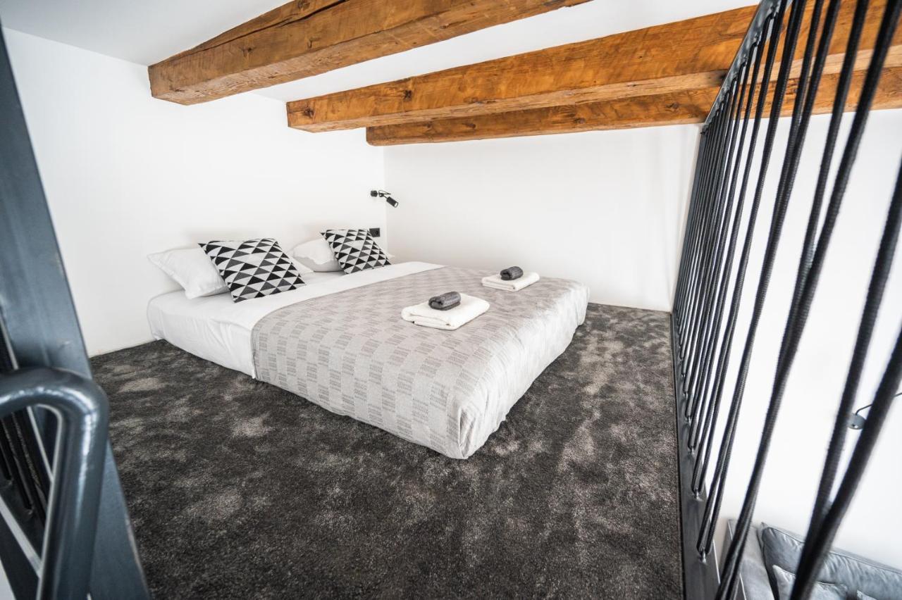 Old Town Design Apartments Сараево Экстерьер фото
