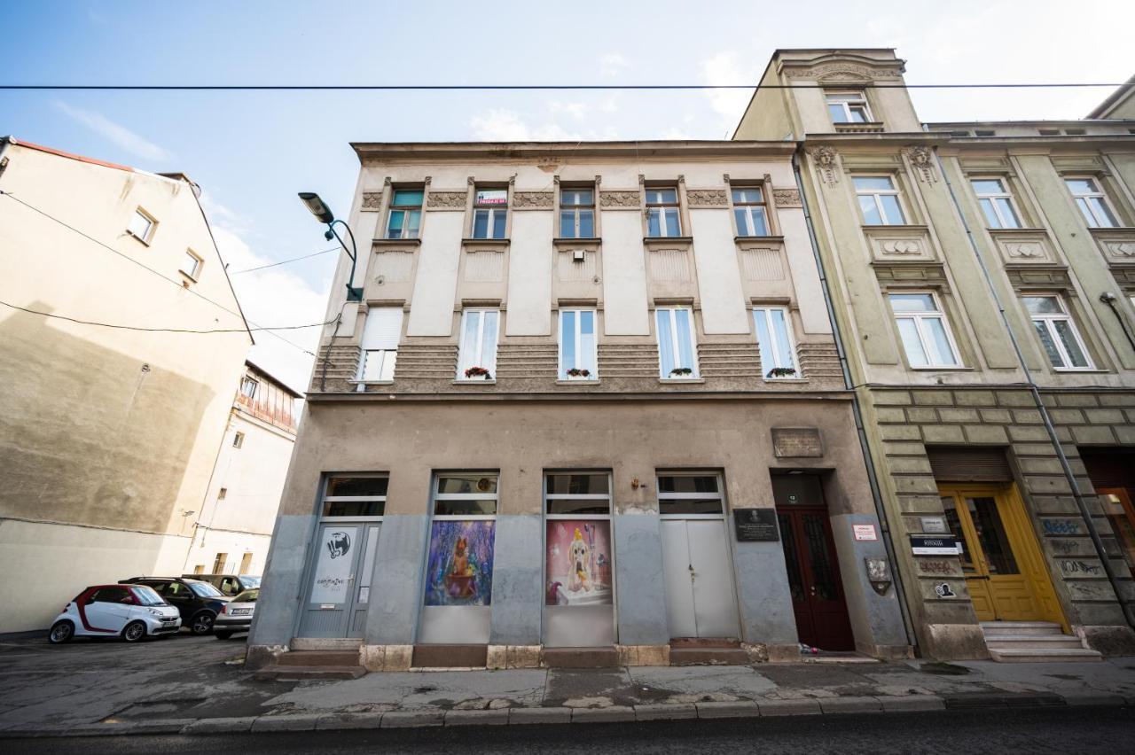 Old Town Design Apartments Сараево Экстерьер фото